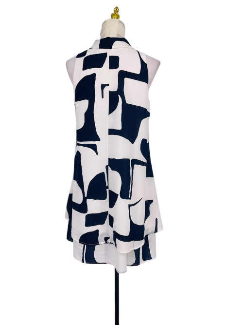 Robe courtes col écharpe imprimée sans manche