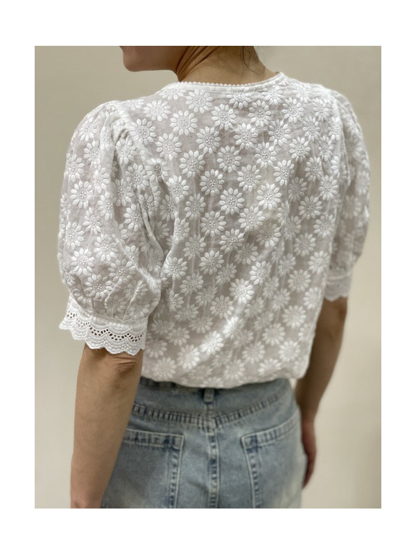Chemise col V manches courtes fleurs brodées