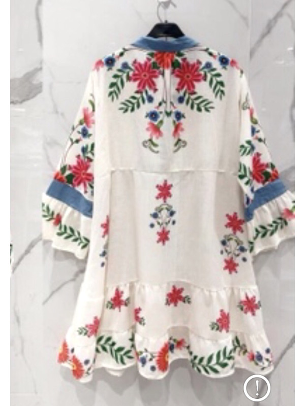 Robe courte imprimé floral éthnique manches pagodes