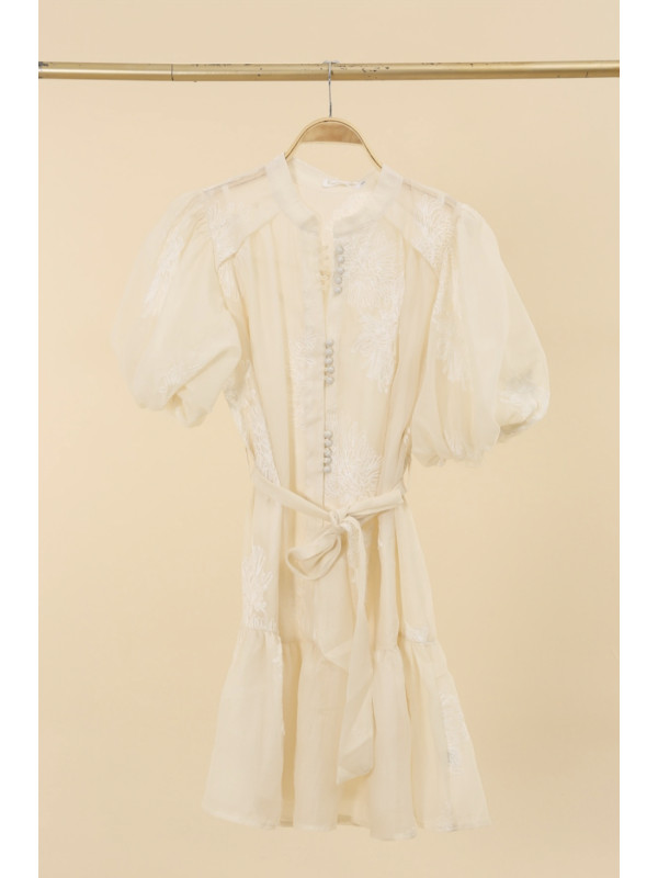Robe chemisier courte à volants en voile brodé
