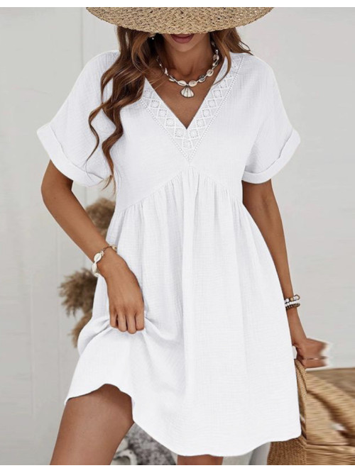 Robe courte en gaze de coton col V bord brodé