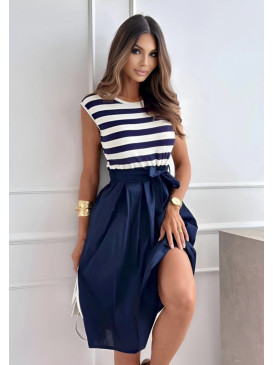 Robe courte col rond sans...