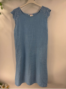 Robe courte droite en lin...
