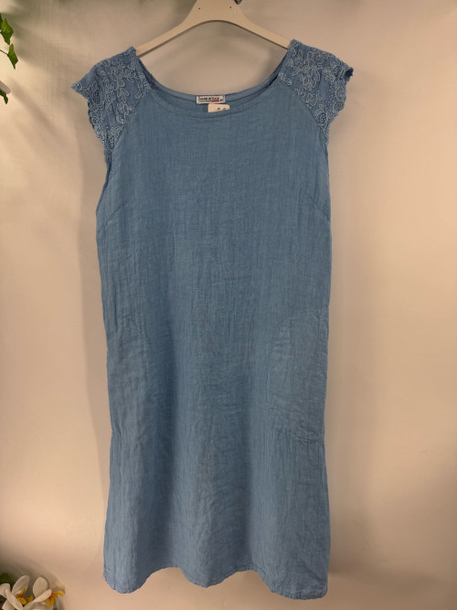 Robe courte droite en lin mancherons brodés Emporium