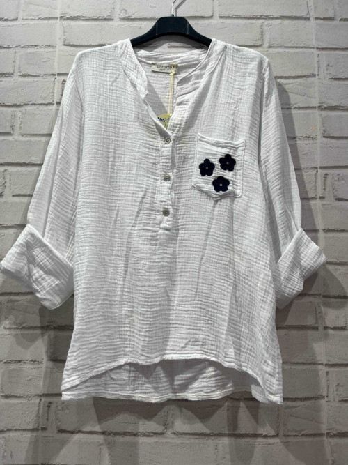 Chemise sans col en gaze de coton brodé "3 fleurs "