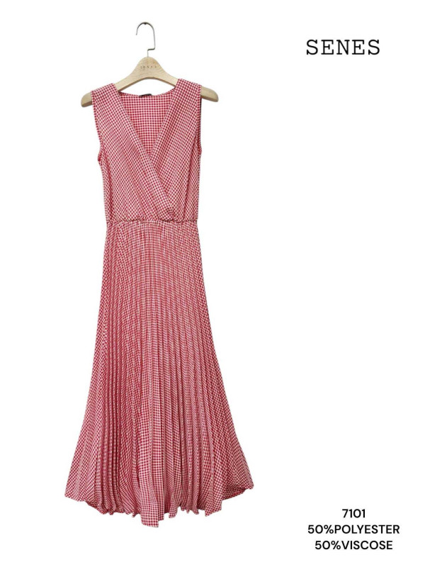 Robe décolleté cache-cœur sans manche imprimé vichy rétro
