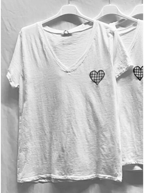 T-shirt cœur en vichy poitrine col V manches courtes