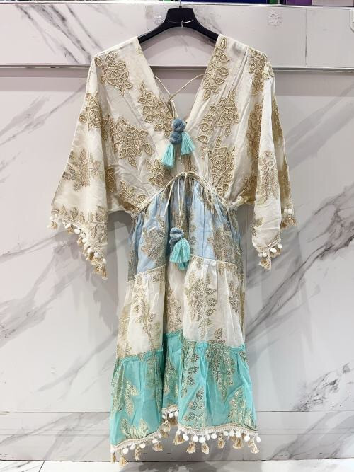 Robe "antica" courte motifs brodés et lurex
