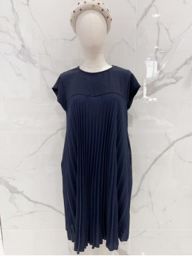 Robe XL plissée courte...