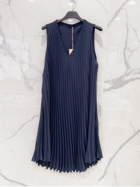 Robe courte fluide plissée...
