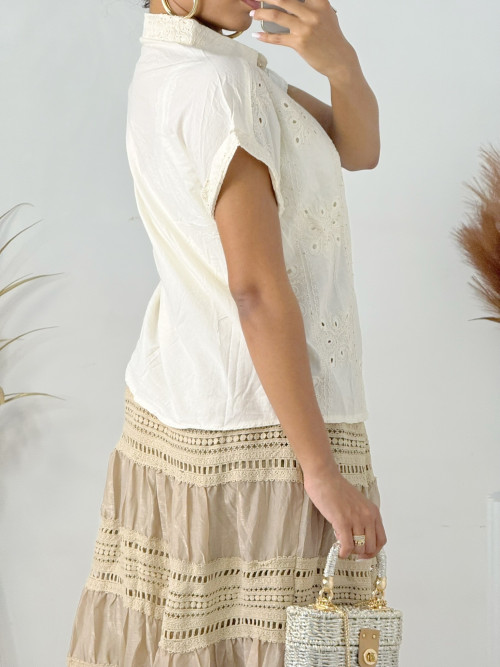 Chemise broderies ajourées et sequins