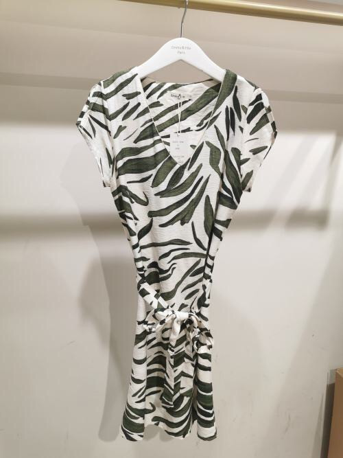 Robe courte imprimée et ceinturée col V Emma Ella