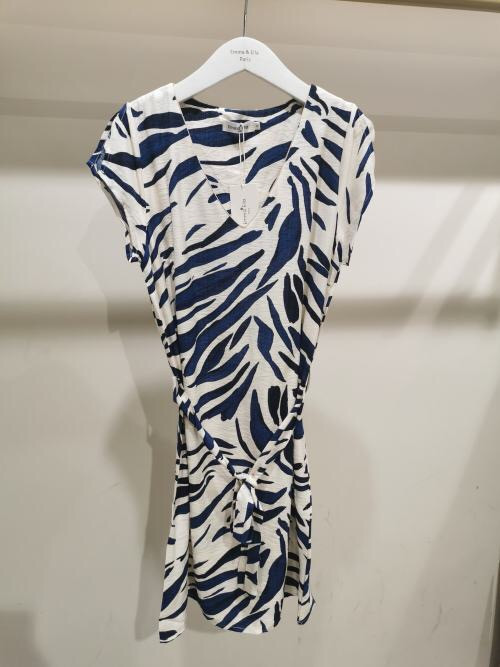 Robe courte imprimée et ceinturée col V Emma Ella