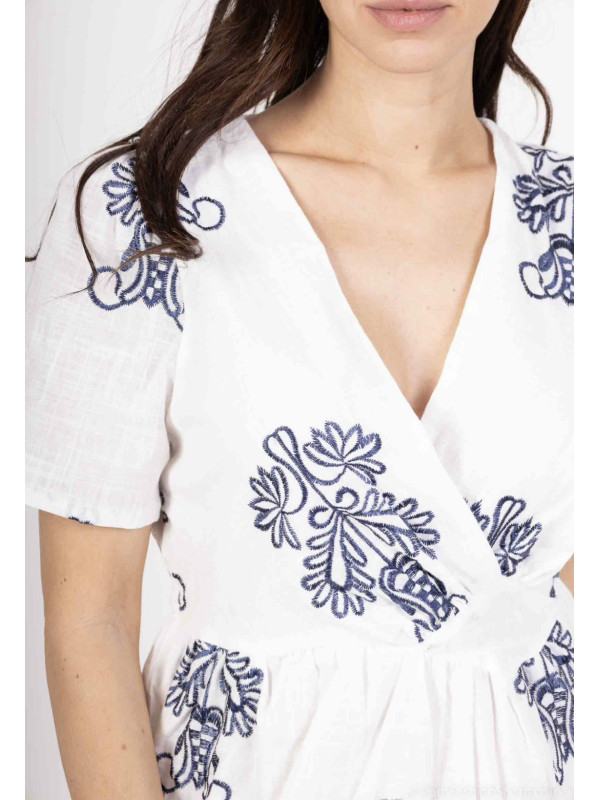 ROBE COURTE CACHE COEUR BRODERIE