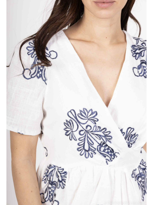 ROBE COURTE CACHE COEUR BRODERIE