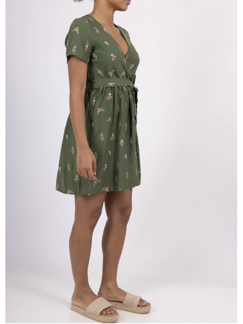ROBE COURTE CACHE COEUR MANCHE COURTE BRODERIES