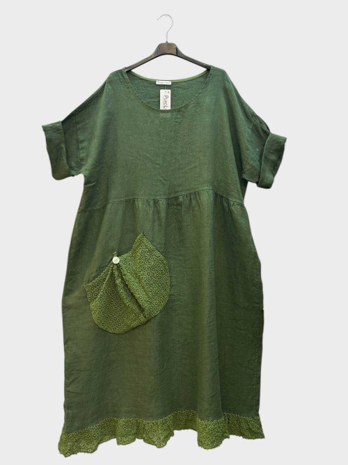 Robe longue col rond bas et poche dentelle manches courtes