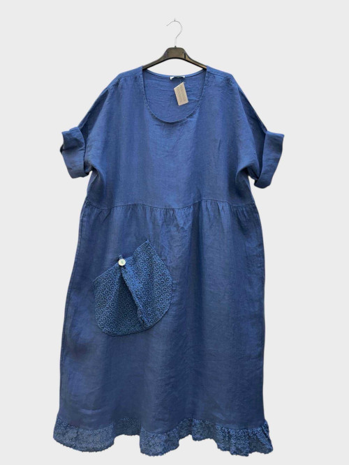 Robe longue col rond bas et poche dentelle manches courtes