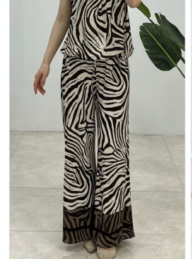 Pantalon large et fluide...