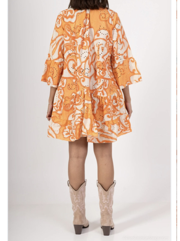 Robe courte à volants imprimé estival