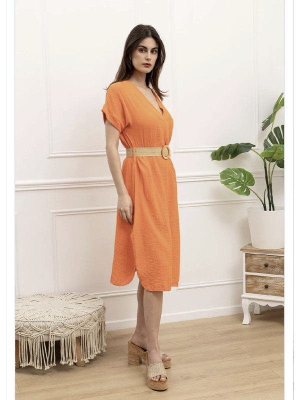 Robe midi en gaze de coton col V manches courtes ceinturée