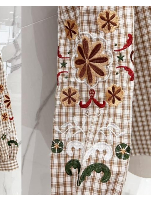 Chemise à carreaux col frou-frou manches longues brodées