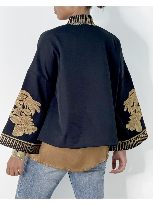 Veste kimono courte brodée