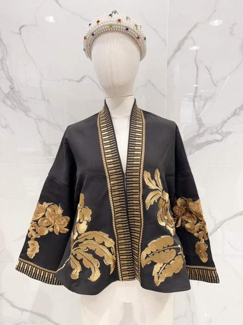 Veste kimono courte brodée