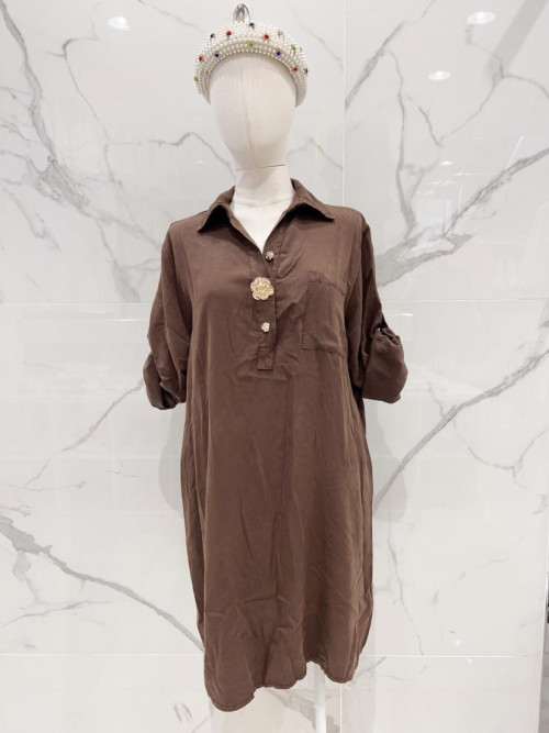 Robe chemise courte en Tencel 3 boutons fleurs et broche