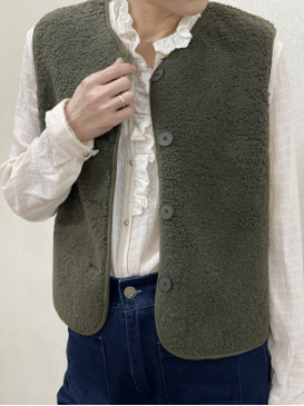 Gilet sans manche bouclette...
