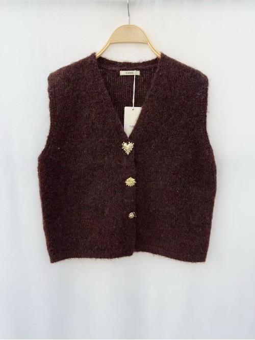 Gilet maille avec 3 boutons bijoux dorés sans manche