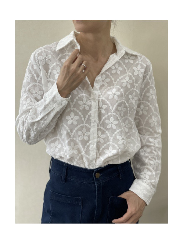 Chemise brodée de fleurs manches longues
