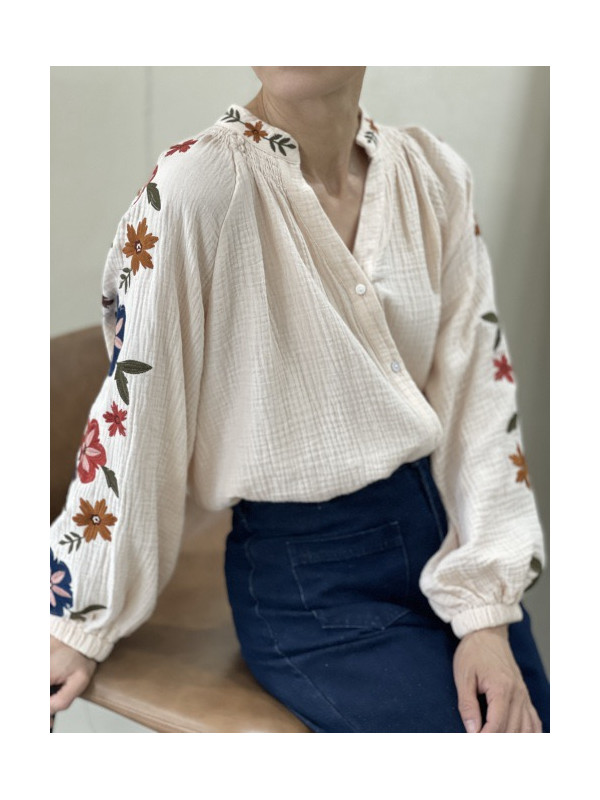 Chemise brodée aux manches et col en gaze de coton