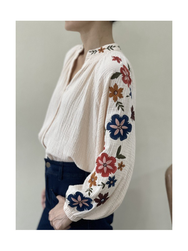 Chemise brodée aux manches et col en gaze de coton