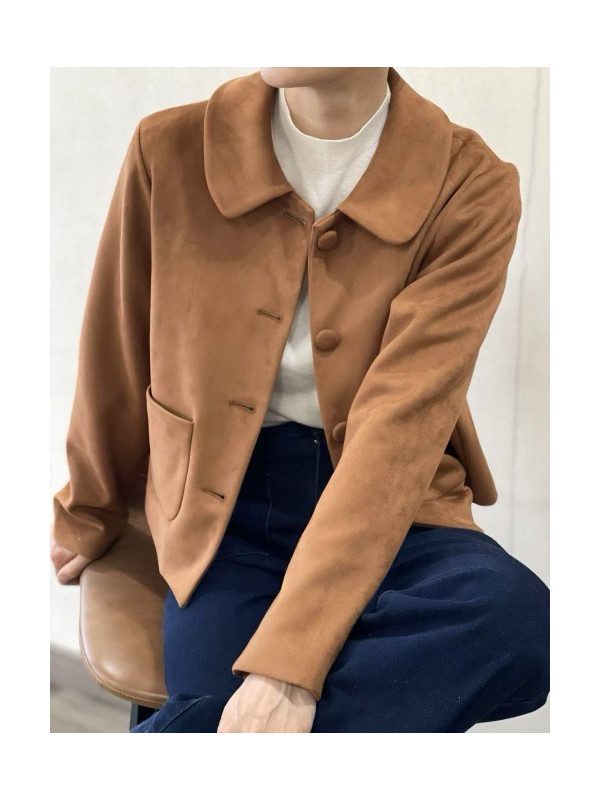 Veste courte en suédine col claudine
