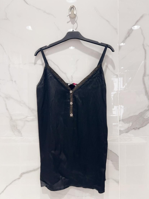 Top en satin bretelles fines côte lurex et boutons bijoux