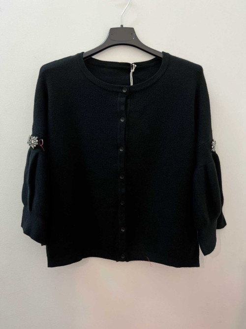Gilet court manches courtes bouffantes avec bijoux