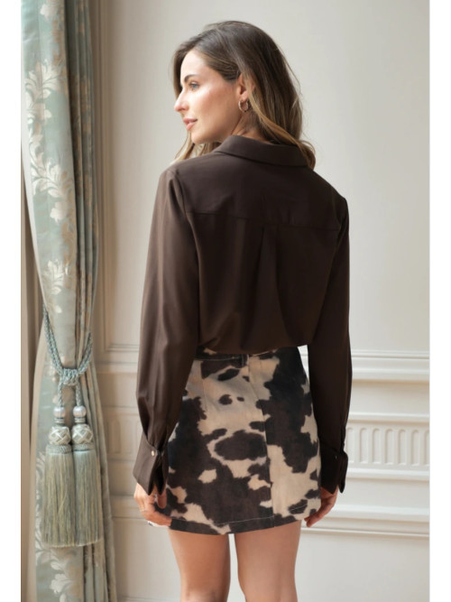 Chemise satinée unie à poignets mousquetaire