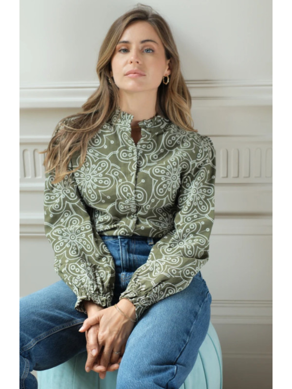 Chemise imprimé floral graphique col volanté
