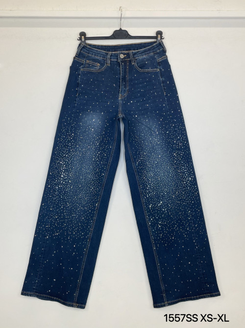 Jean large stretch avec strass devant
