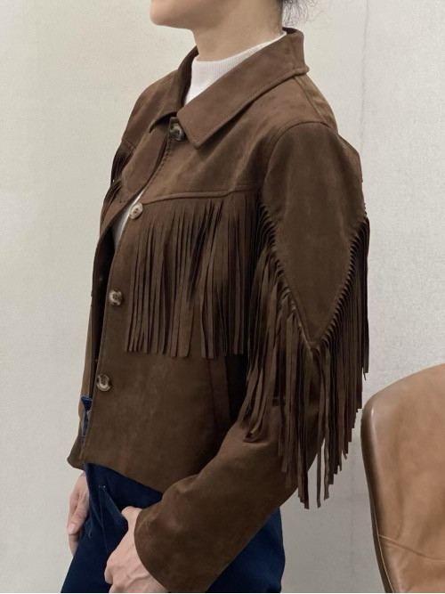 Veste courte en suédine avec franges