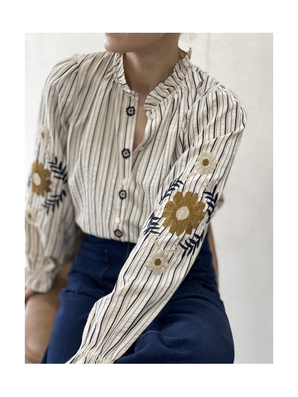 Chemise rayée col froncé manches longues brodées