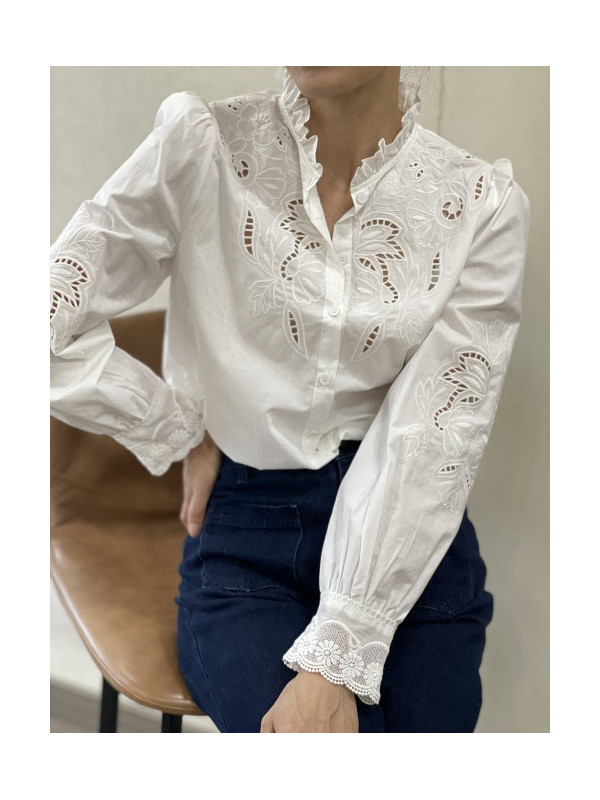 Chemise avec guipure ajourée  manches et buste