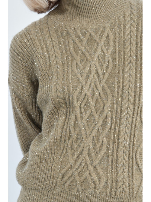 Pull torsadé col montant