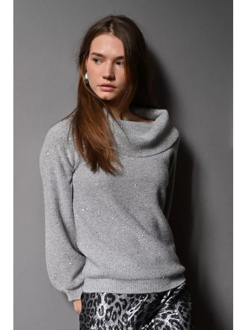 Pull avec sequins col boule