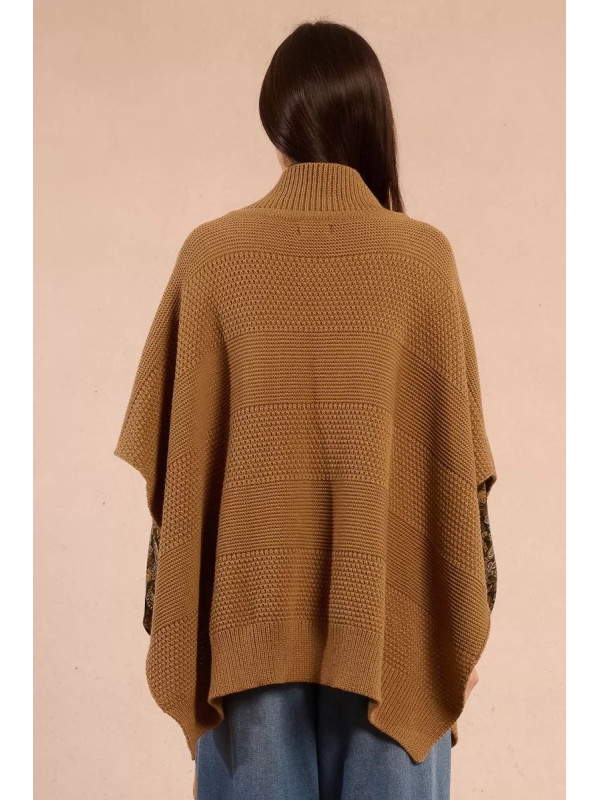 Poncho en maille col montant