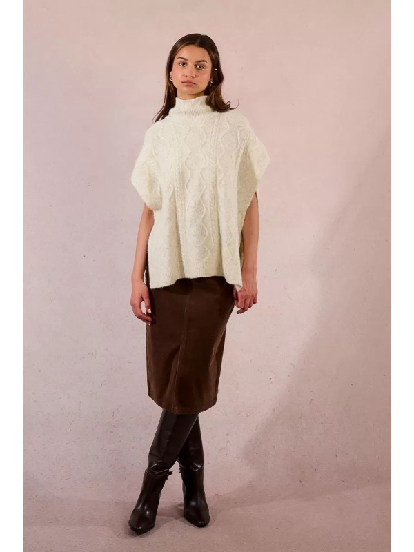 Poncho torsadé col montant