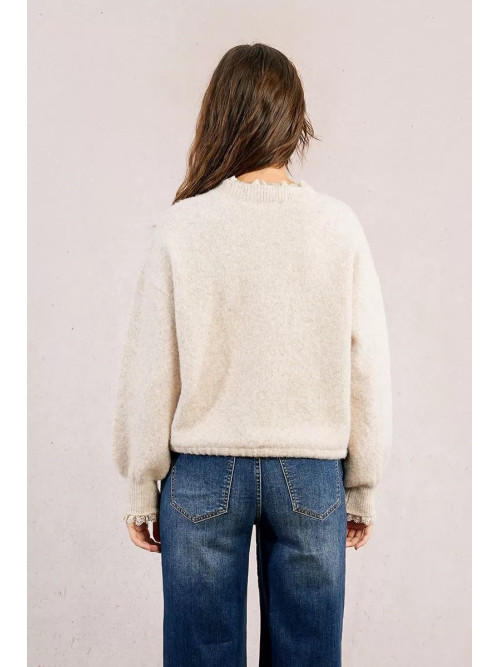 Pull col et poignets en dentelle