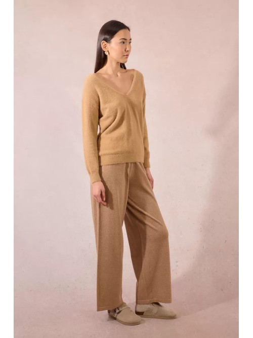 Pull duveteux col V