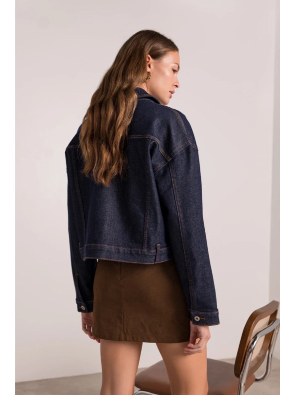 Veste cropped en jean brut avec poches en cœur